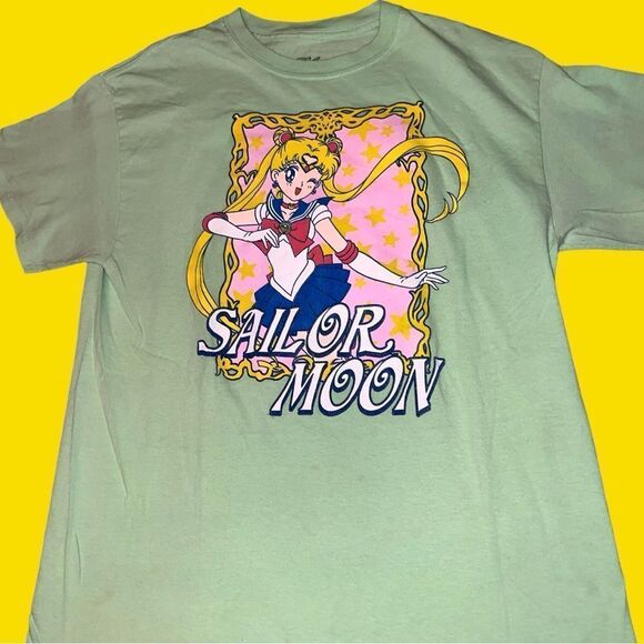 Sailor Moon green tee shirt with sailor moon on front! - Picture 7 of 8